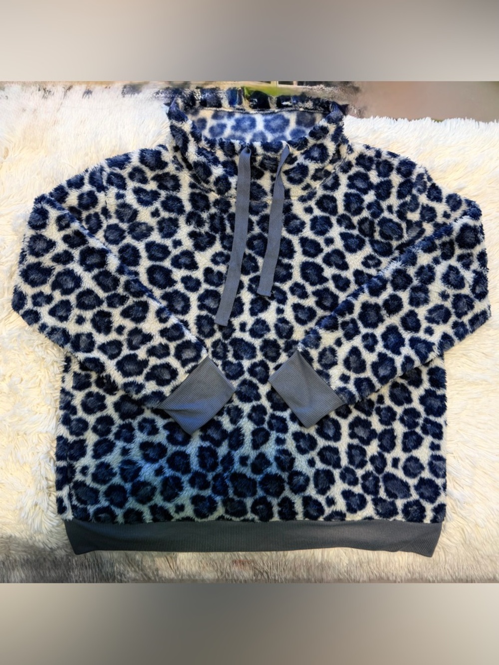 Harlow Navy and Cream Leopard Fuzzy Pullover Hoodie